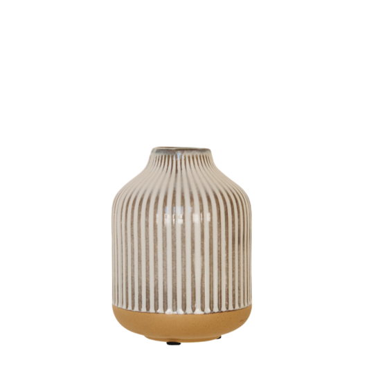 CM114 Ceramic Ribbed Vase - White/Natural 4" x 3.5" x 5" PK 4