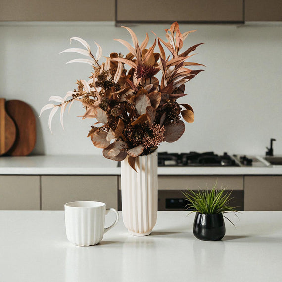 CM152 Polyresin Vase 5.5" x 5.5" x 11" PK 6