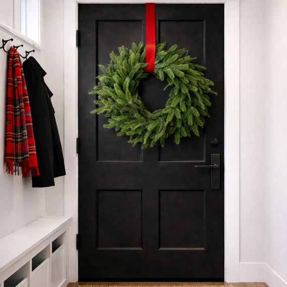 WR102 Real Touch Mixed Pine Wreath 28" PK1