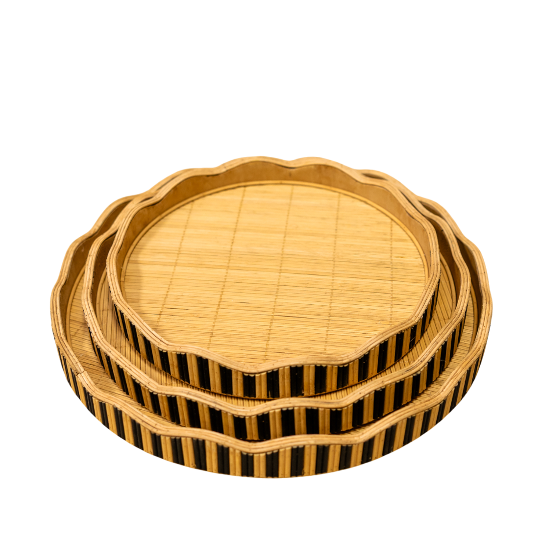 T118 Scalloped Round Wood Tray (Set of 3) 12" x 12" x 1.25", 14" x 14" x 1.25", 16" x 16" x 1.25"PK 1