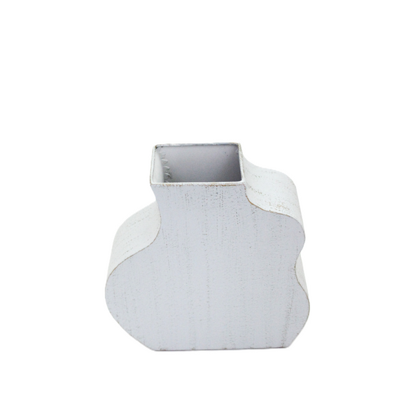 CM145 Wavy Metal Vase 8.25" x 3" x 8" PK 4